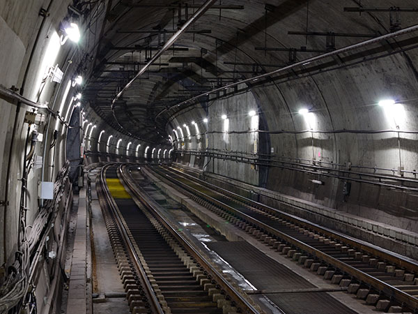 马鞍山隧道小导管在某铁路隧道软弱围岩段施工中的应用案例